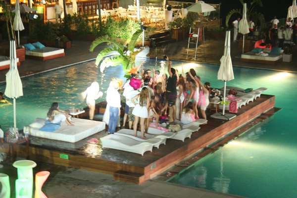 Veer on Saturday Night
